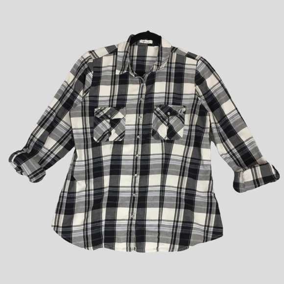 Reitmans Pearl Snap Shirt Womens Med Black Plaid Fitted Western Roll Tab Sleeves - Picture 1 of 14